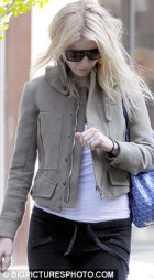 Victoria Beckham Planning Pregnancy and Gwyneth Paltrow Pulls Out Of Film To Be With Family Victoria Beckham Planning Pregnancy and Gwyneth Paltrow Pulls Out Of Film To Be With Family