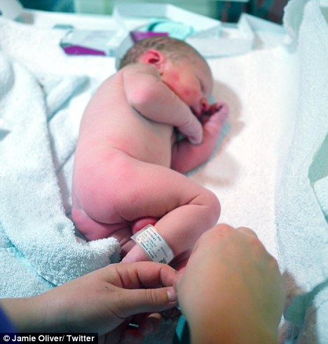 Celebaby: A Boy For Jules And Jamie! Celebaby: A Boy For Jules And Jamie!