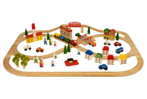 101 Piece Town And Country Train Set £32.95 @ The Baby Farm 101 Piece Town And Country Train Set £32.95 @ The Baby Farm