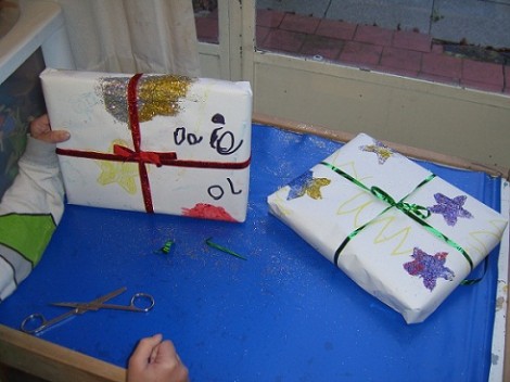 Workshop Wednesday : Making Wrapping Paper