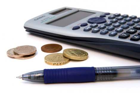 Eight Tips To Teach Tots About Money