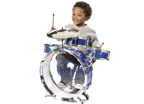 kids drumming