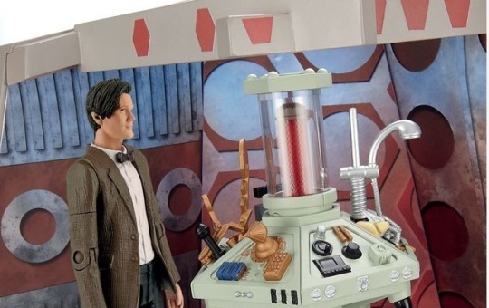 Doctor Who Junk Tardis Console Playset &pound;8.99 @ Play.com