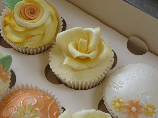 Make Some Extra Money Selling Cupcakes