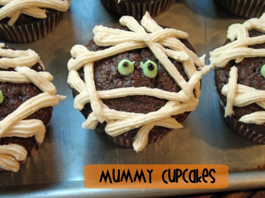 Cute And Clever Cake Icing Ideas