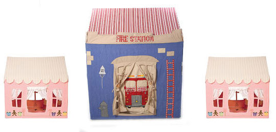 Free Competitions: Win A Win Green Playhouse Worth £200 Free Competitions: Win A Win Green Playhouse Worth £200