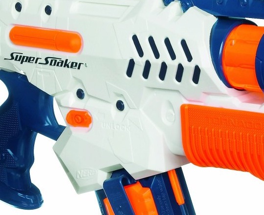 Nerf Super Soaker &pound;9 @ Amazon