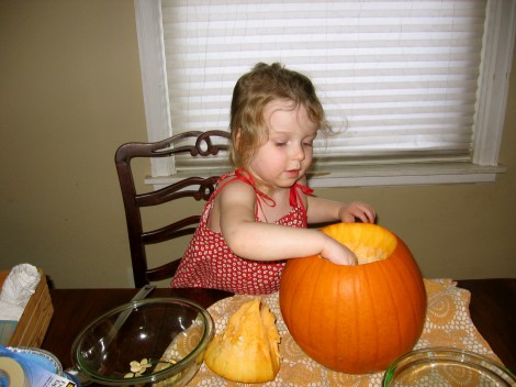 Pumpkin carving and pie 1