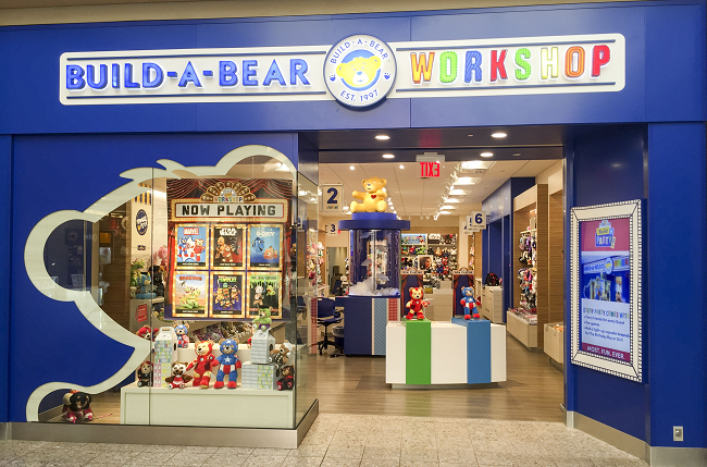 Build-a-bear store front with window display