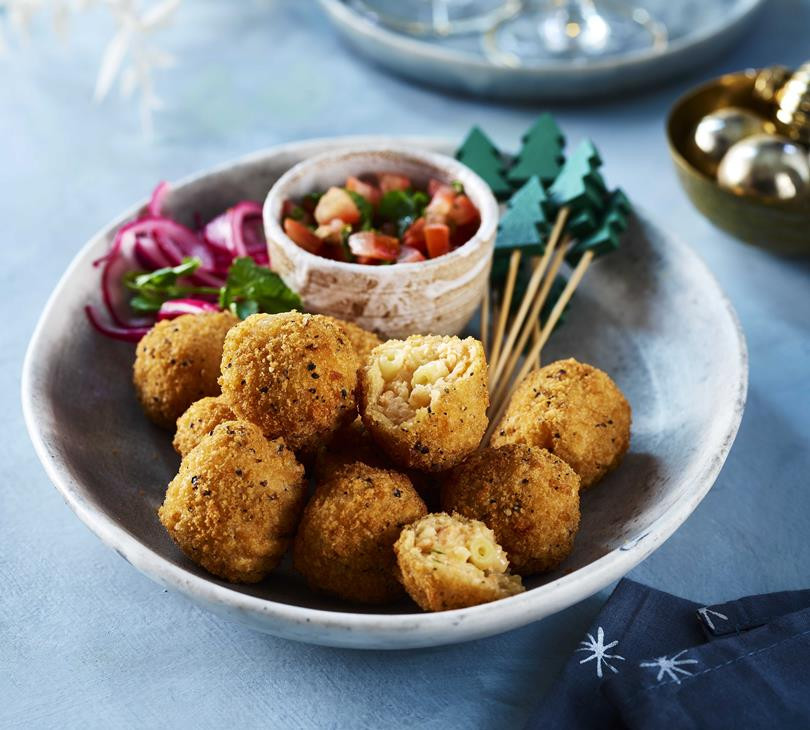 Salmon Mac and Cheese Bites