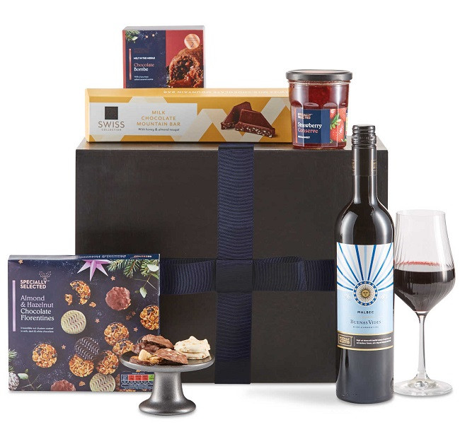 You Can Now Order Aldi Christmas Hampers