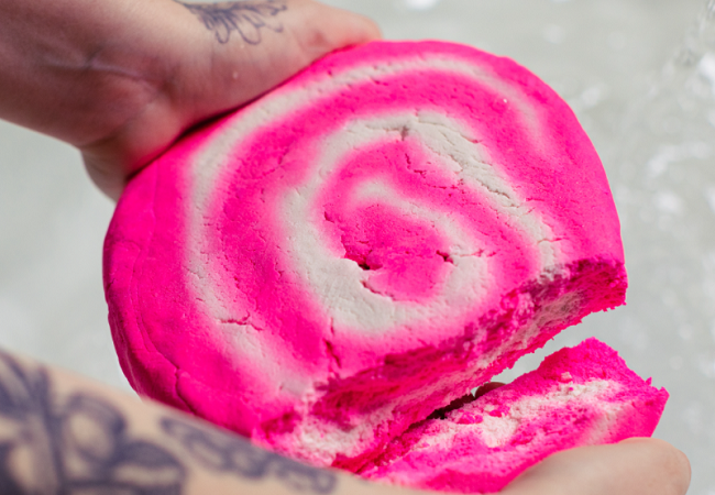 LUSH Christmas 2021 Collection Is Here!