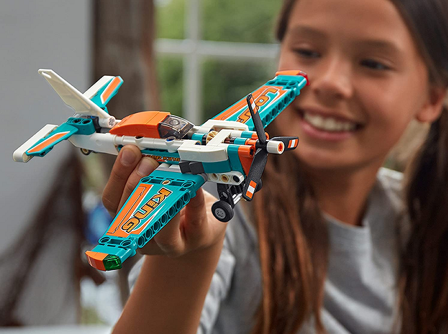 LEGO 42117 Technic 2-in-1 Plane Building Set £6 @ Amazon