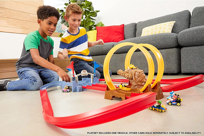 Hot Wheels Mariokart Bowsers Castle Chaos Track Set