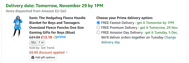 Screenshot of Sonic The Hedgehog Fleece Hoodie Blanket for £13.19 at Amazon / Get Trend