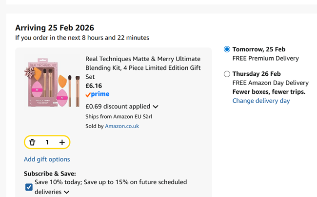 Screenshot showing Real Techniques Matte & Merry Ultimate Blending Kit for £6.85 at Amazon